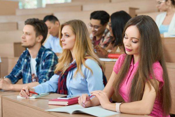 Bursele studenţeşti, în consultare publică